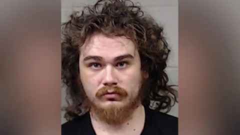 Kansas: un hombre mató a su abuela porque ella se quejó de cómo lavaba la ropa