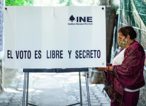 Inmigrantes podrán votar en elecciones de México en 2024 en la embajada en Washington y 20 consulados del país