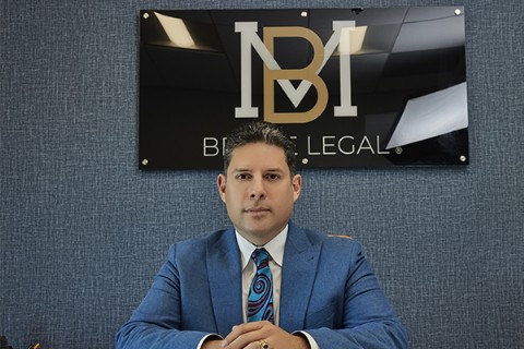 Deportaciones masivas: ¿Qué esperar de cada candidato presidencial?