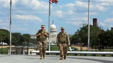 El Pentágono activó un ejército interno para reprimir protestas en todo el territorio nacional
