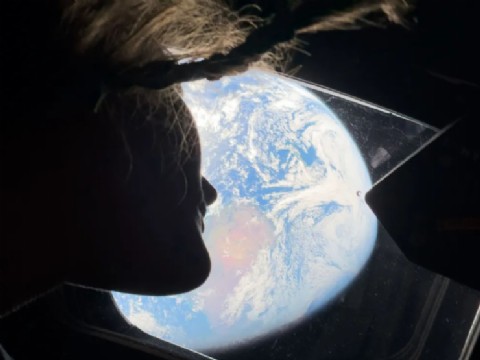 Astronautas presenciarán un eclipse solar único durante su paso por el lado oculto de la Luna