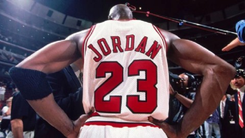 Barajita de Michael Jordan rompe récord de venta