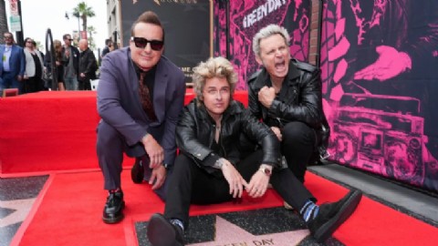 Green Day fue homenajeado con una estrella en el Paseo de la Fama de Hollywood
