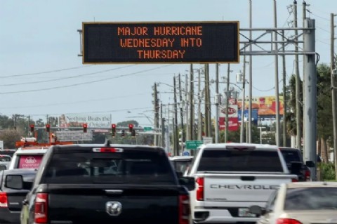 Autoridades de Florida llaman a evacuar a horas de la llegada del huracán Milton: "Cuestión de vida o muerte"