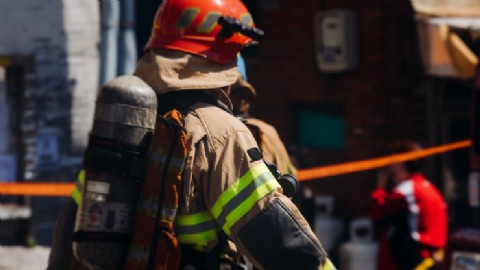 VIDEO | Fiesta que terminó en tragedia: se desplomó un balcón en Cincinnati dejando un saldo de 10 heridos