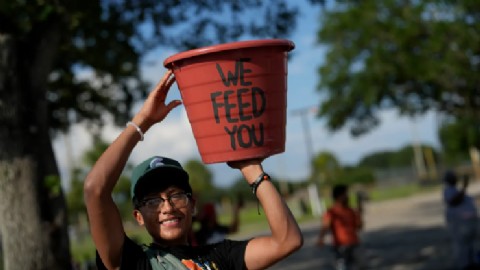 California: una senadora latina propone crear una agencia dedicada a inmigrantes y refugiados