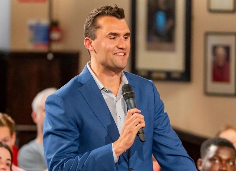 VIDEO | Murió Charlie Kirk tras recibir un disparo en un acto en Utah