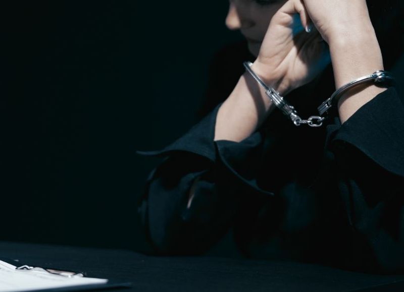 Acusan a una madre en Wisconsin por la muerte de su hijo con distrofia muscular: pesaba solo 25 kilos