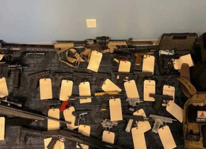 Condenaron a 15 años de prisión a un mexicano que traficaba armas desde Texas a su país