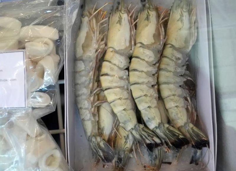 Walmart retira del mercado camarones congelados por posible contaminación radiactiva