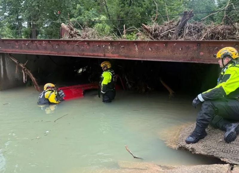 Inundaciones y calor récord golpean al país en un escenario de fenómenos opuestos