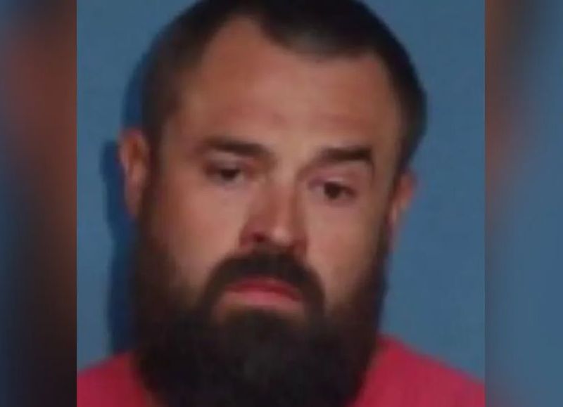 Un padre acusado de matar al violador de su hija ahora quiere ser sheriff en Arkansas