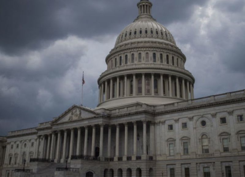 Nueva legislación endurece medidas contra inmigrantes indocumentados