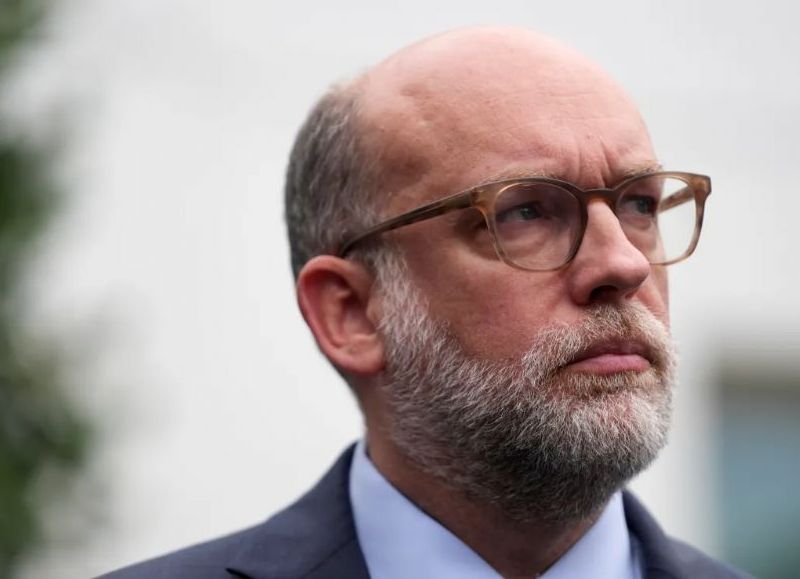 VIDEO | Más de 10 mil empleados federales en riesgo: la Casa Blanca pisa el acelerador del ajuste