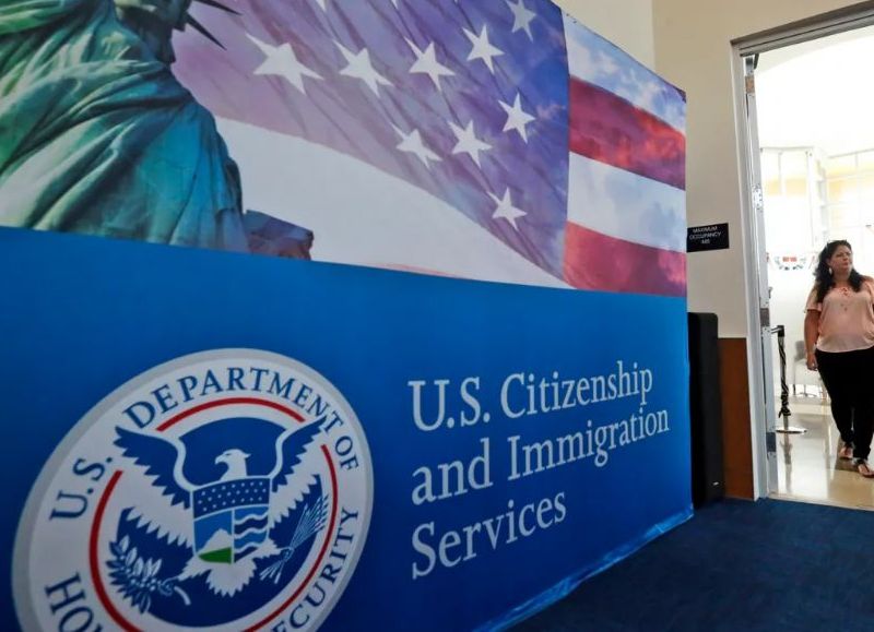 USCIS avanza en un nuevo proceso para otorgar la Green Card a ciertos indocumentados
